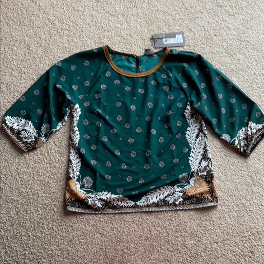 BNWT Vero Moda top